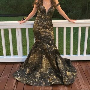 Off-Shoulder Black and Gold Mermaid Prom Dress